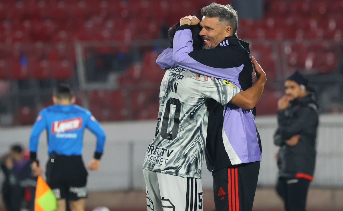 Colo Colo recupera a Javier Correa y Arturo Vidal para los octavos de la Copa Chile