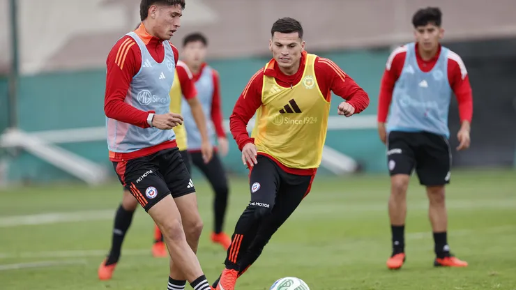 Lucas Cepeda se suma a la Roja para la triple fecha FIFA.