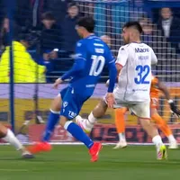 Diego Valdés salva triunfo de Vélez con asistencia top y deja loco a icónico relator