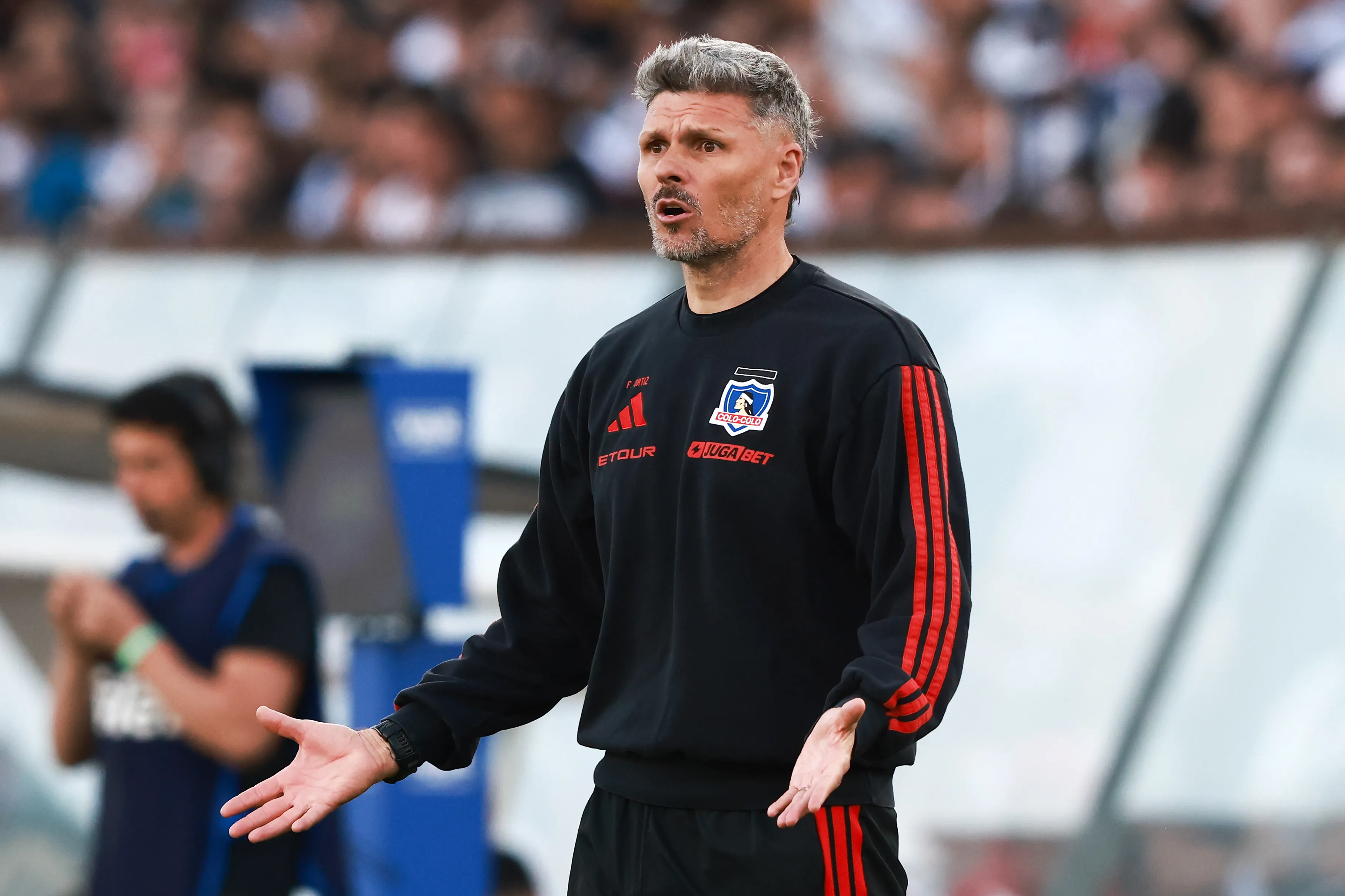 Fernando Ortiz tiene plena confianza en el plantel de Colo Colo. (Felipe Zanca/Photosport).