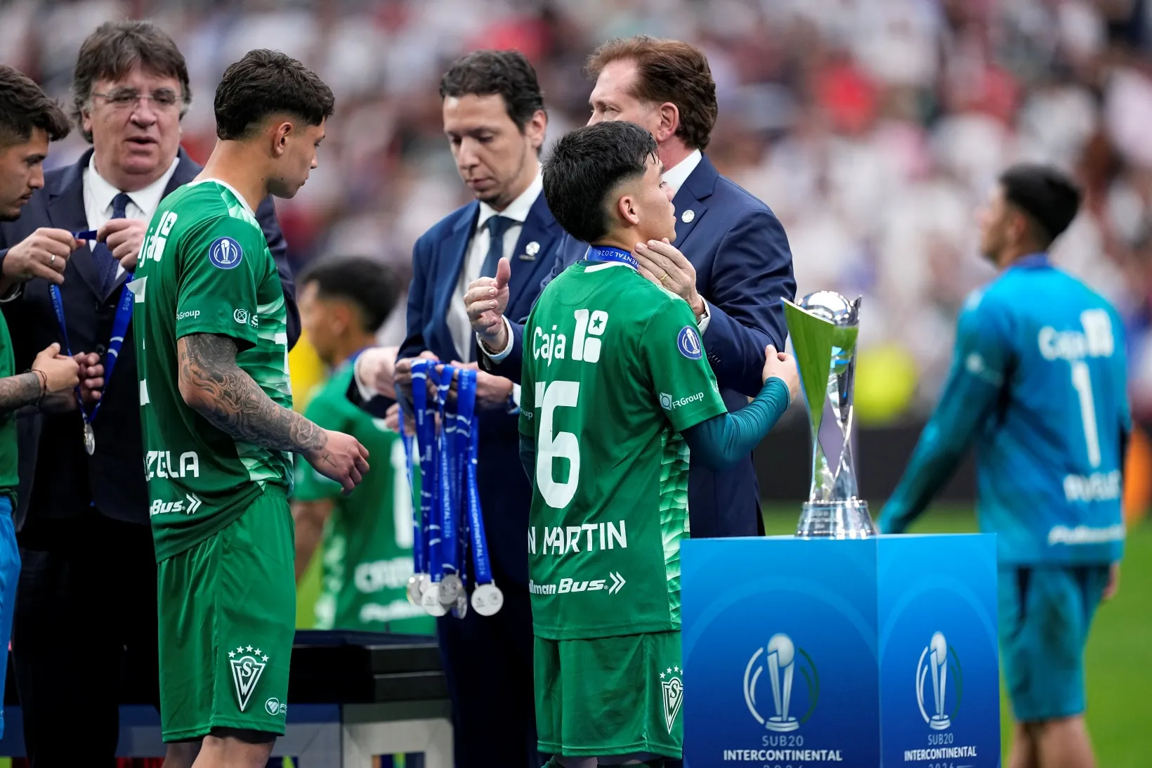 Wanderers recibe las medallas en el Bernabeú