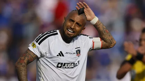Arturo Vidal espera su renovación en Colo Colo