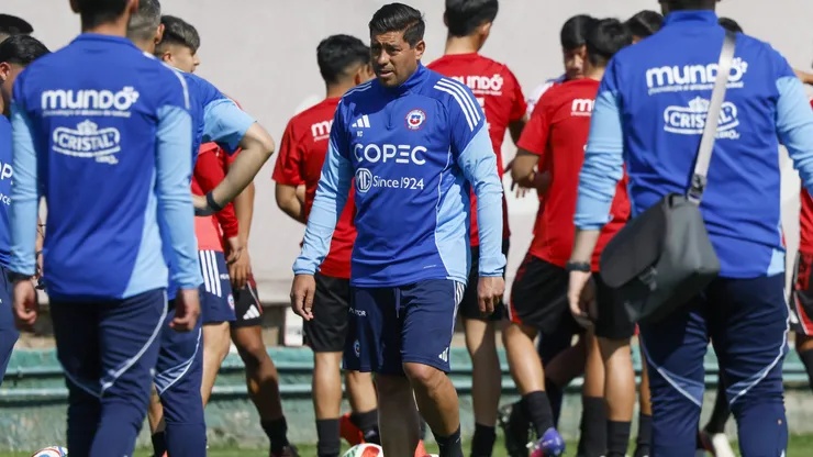 Nicolás Córdova sigue como el DT interino de la selección chilena.