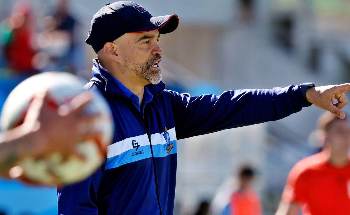 John Armijo asume en Unión La Calera y confía en salvarse del descenso: “Hay ilusión”