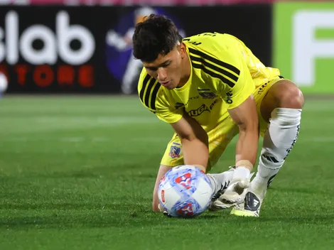 "Claudio Bravo tiene razón": Villanueva suma elogios en Colo Colo