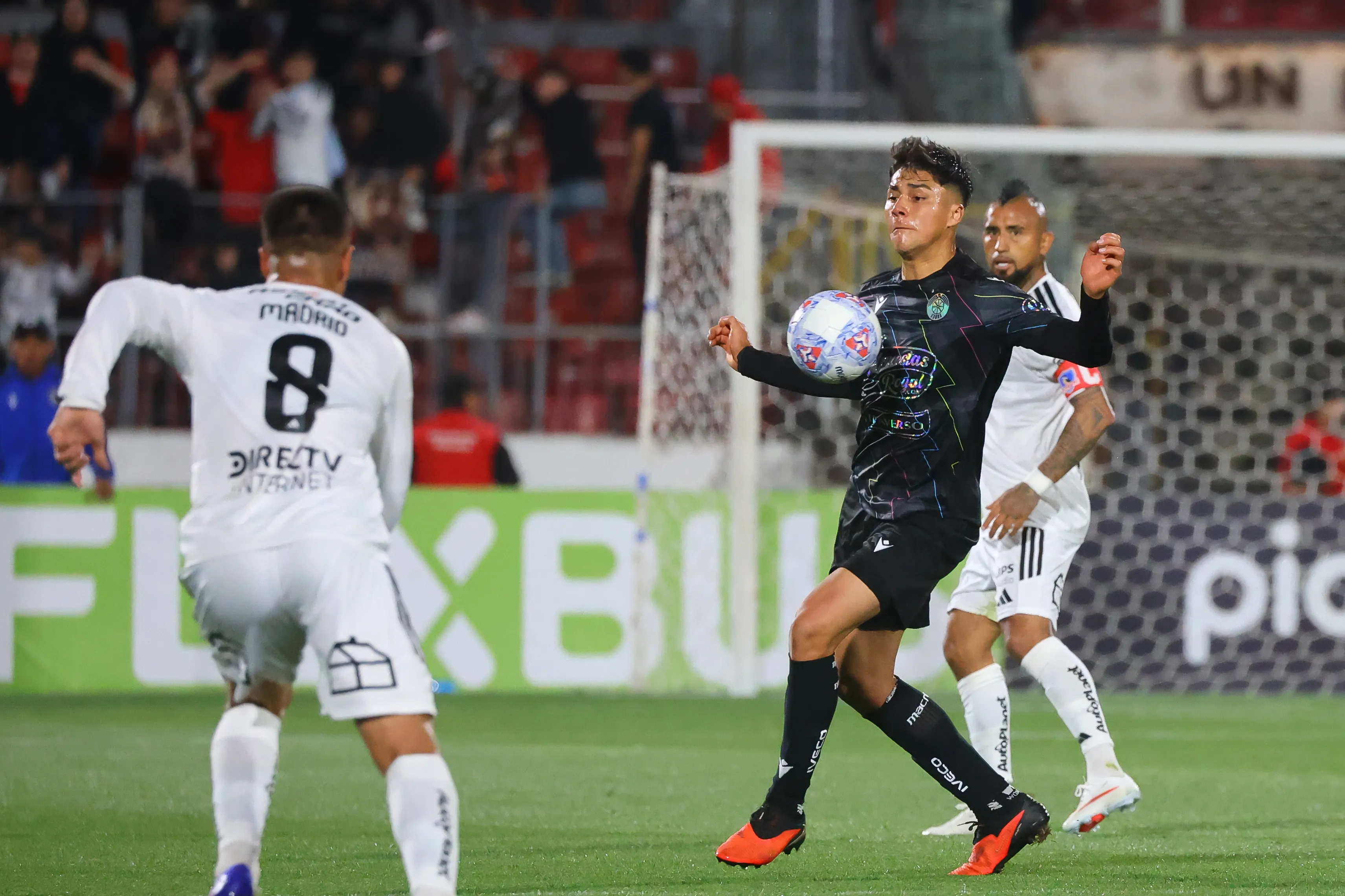Damián Pizarro ante Colo Colo
