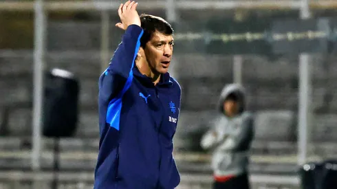 Daniel Garnero se quejó por las 13 bajas que tiene Católica por lesión.