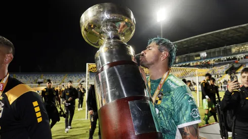 Diego Sánchez y su segundo título con el pirata, tras ganar la Supercopa.
