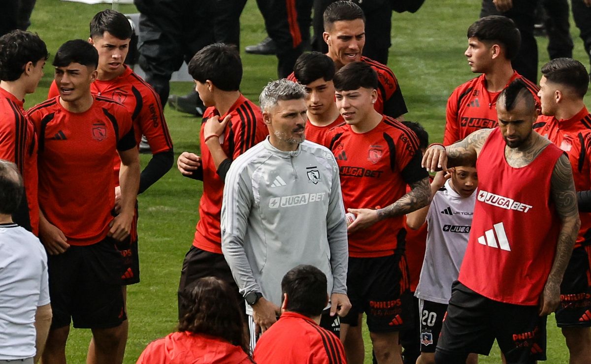Con Gedeón Díaz: Fernando Ortiz hizo debutar a 15 juveniles en su paso por Colo Colo