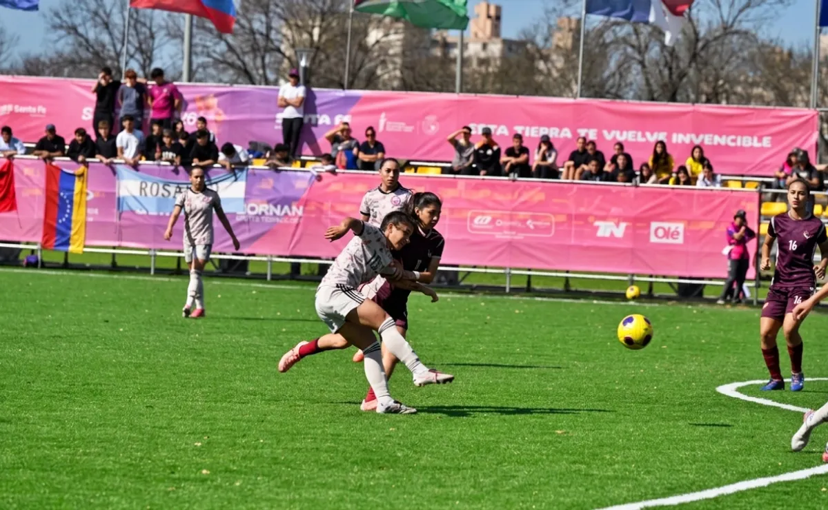 Chile Femenino pierde medalla de oro en Juegos Suramericanos Chile Femenino pierde medalla de oro en Juegos Suramericanos