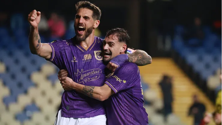 Joaquín Larrivey anotó dos goles en el triunfazo del Conce vs el Curi en el estadio La Granja.