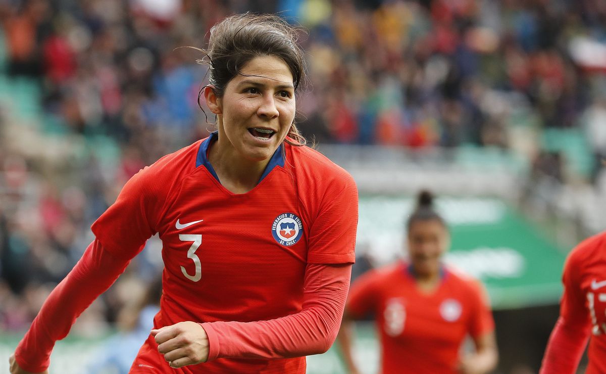 Carla Guerrero cuenta su gran pena con Luis Mena en la selección chilena: “Ni siquiera me vio”
