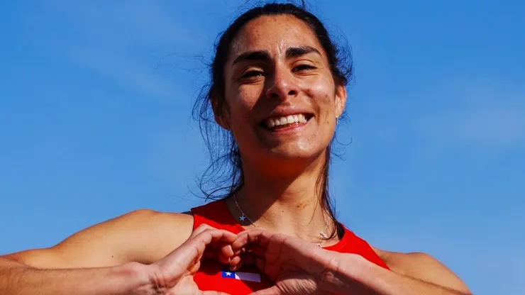 Valentina Barrientos ganó el oro en los 800 metros planos.