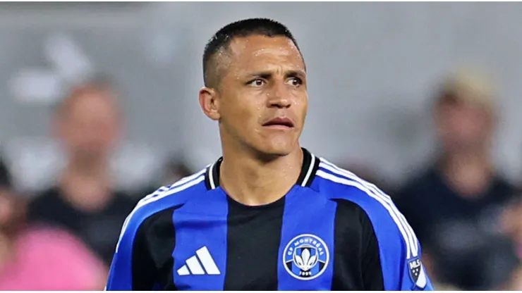 Alexis está comenzando a recibir críticas en Canadá.