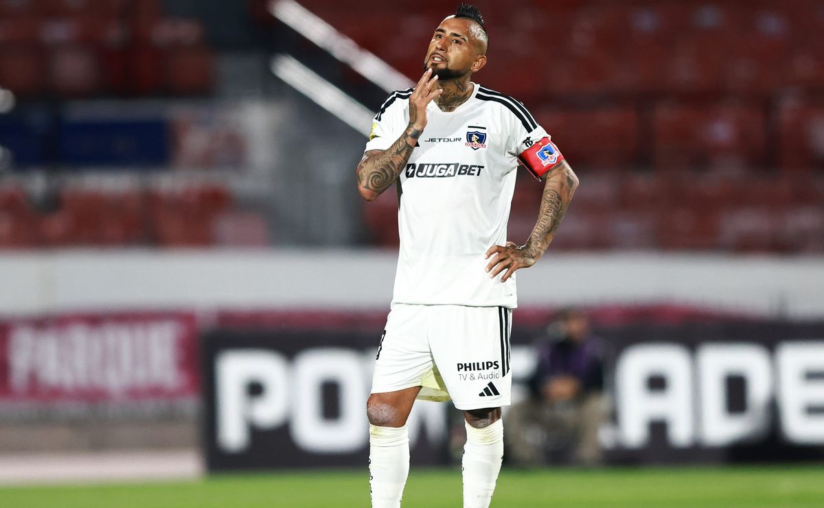 Gualberto Jara irrumpe sobre la renovación de Arturo Vidal en Colo Colo: “Tiene que quedar todo claro”