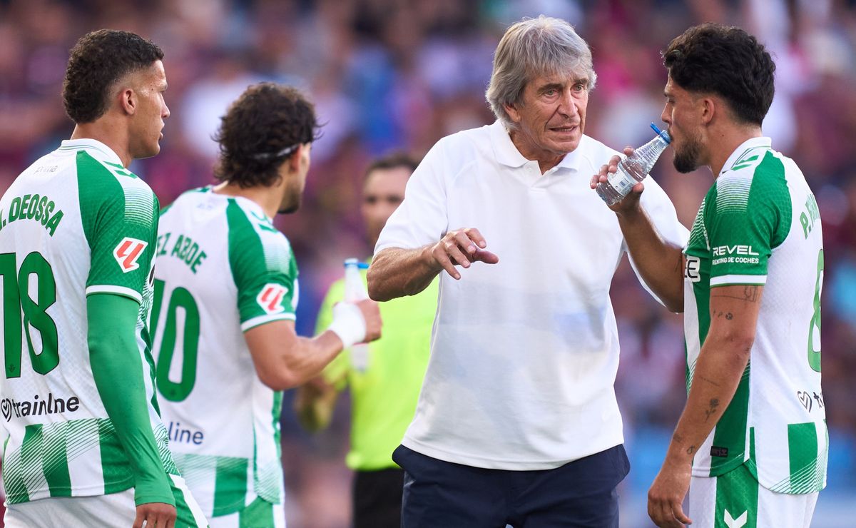 “Tiene mucha similitud”: estrella del Betis compara a Pellegrini con legendario entrenador