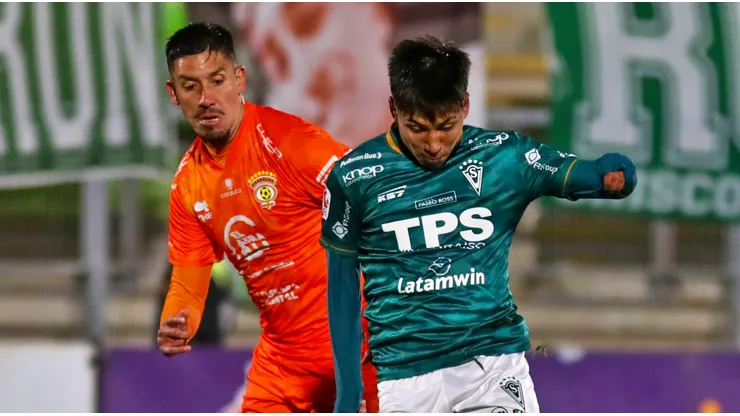 Cobreloa y Wanderers jugarán un duelo clave en la B este sábado.