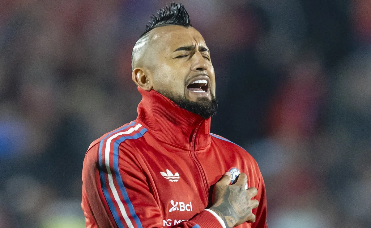 Arturo Vidal se une a transmisiones de selección chilena en Mega Arturo Vidal se une a transmisiones de selección chilena en Mega