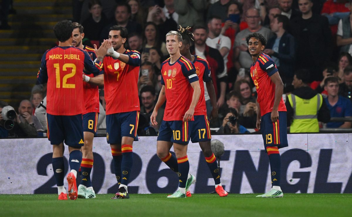 España le gana en un partidazo a Inglaterra en Wembley con un golazo de tiquitaca por la Nations League