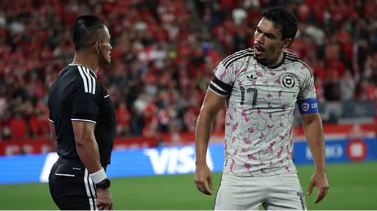 Gabriel Suazo fue el segundo expulsado en el equipo de Córdova durante el duelo vs los canadienses.