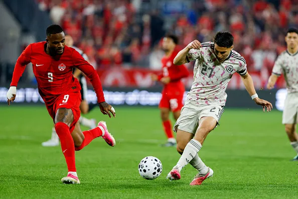 Jonathan Villagra tuvo su primer partido en la selección chilena. (Indrawan Kumala/NurPhoto via Getty Images).