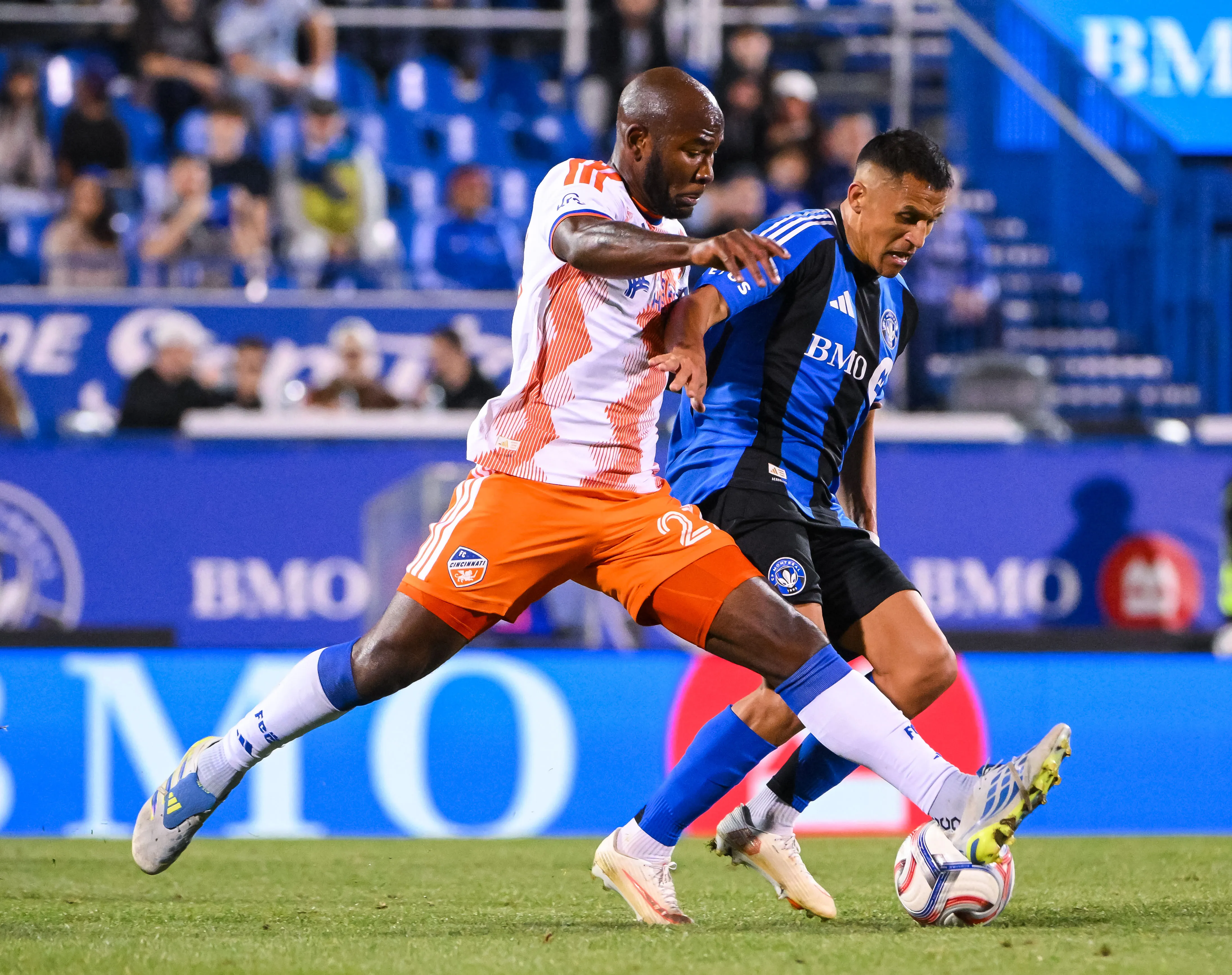 Alexis Sánchez en acción ante el FC Cincinnati. (Tim Austen/Getty Images).