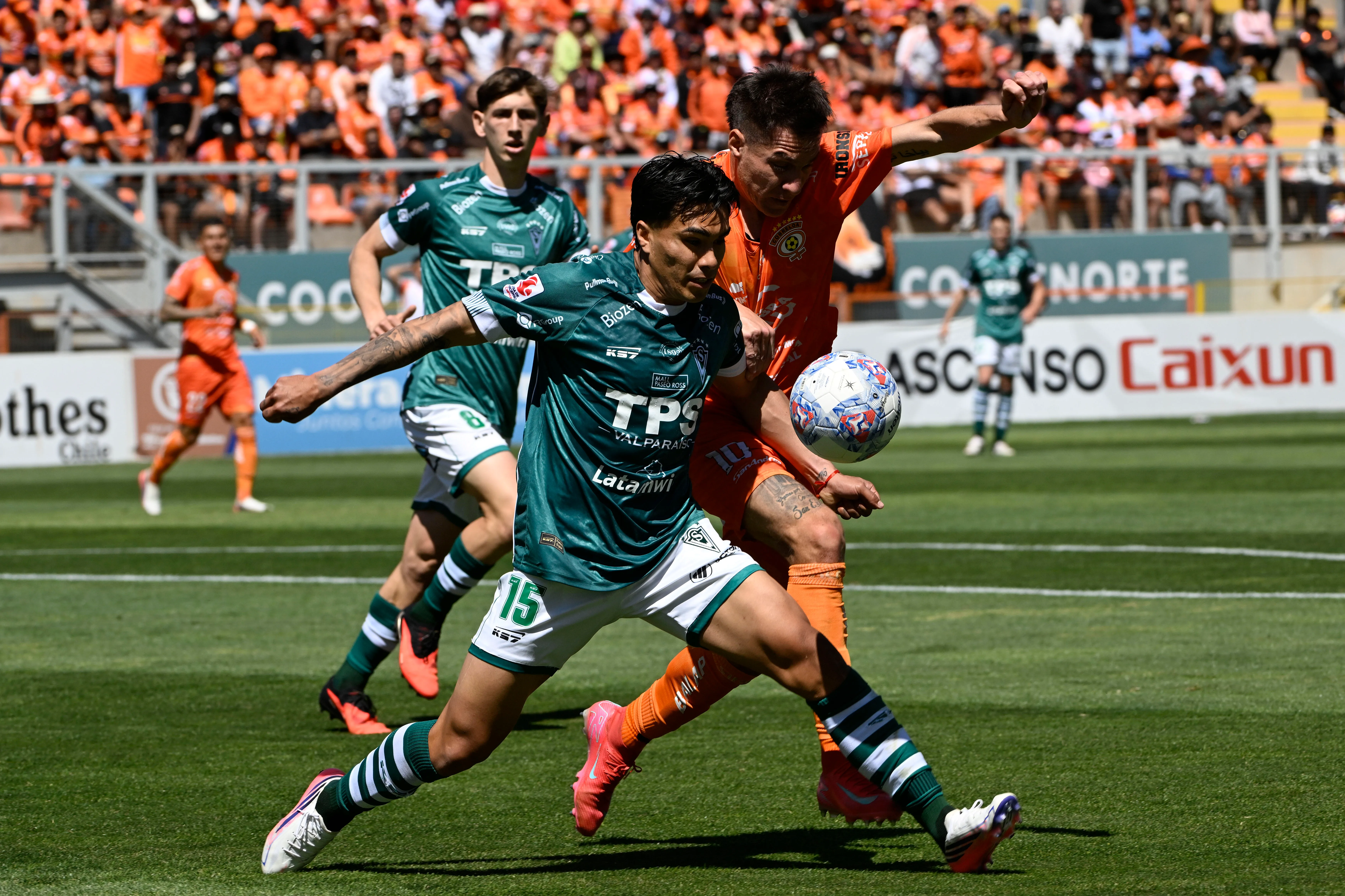 Villarroel tuvo un polémico partido en el norte./Photosport