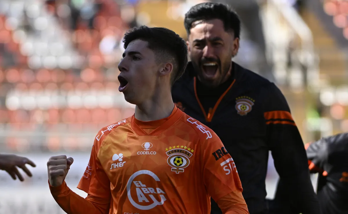 Yastin Navarro, héroe de Cobreloa: 'Quiero celebrar en primera' Yastin Navarro, héroe de Cobreloa: 'Quiero celebrar en primera'