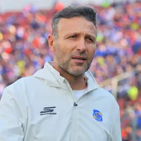 "Contra todo y contra todos": DT de Everton desata su furia
