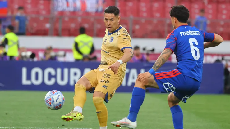 Óscar Opazo sacó la voz por el plantel de Everton.