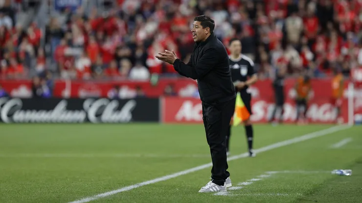 Nicolás Córdova durante la nueva derrota de Chile.