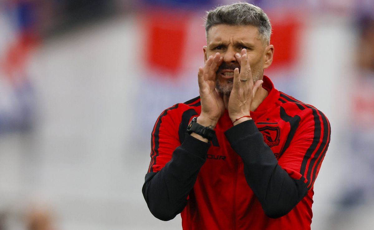 Hizo un gol en un Mundial y quiere a Fernando Ortiz de DT en la selección chilena: “Después de Bielsa y Sampaoli viene él”