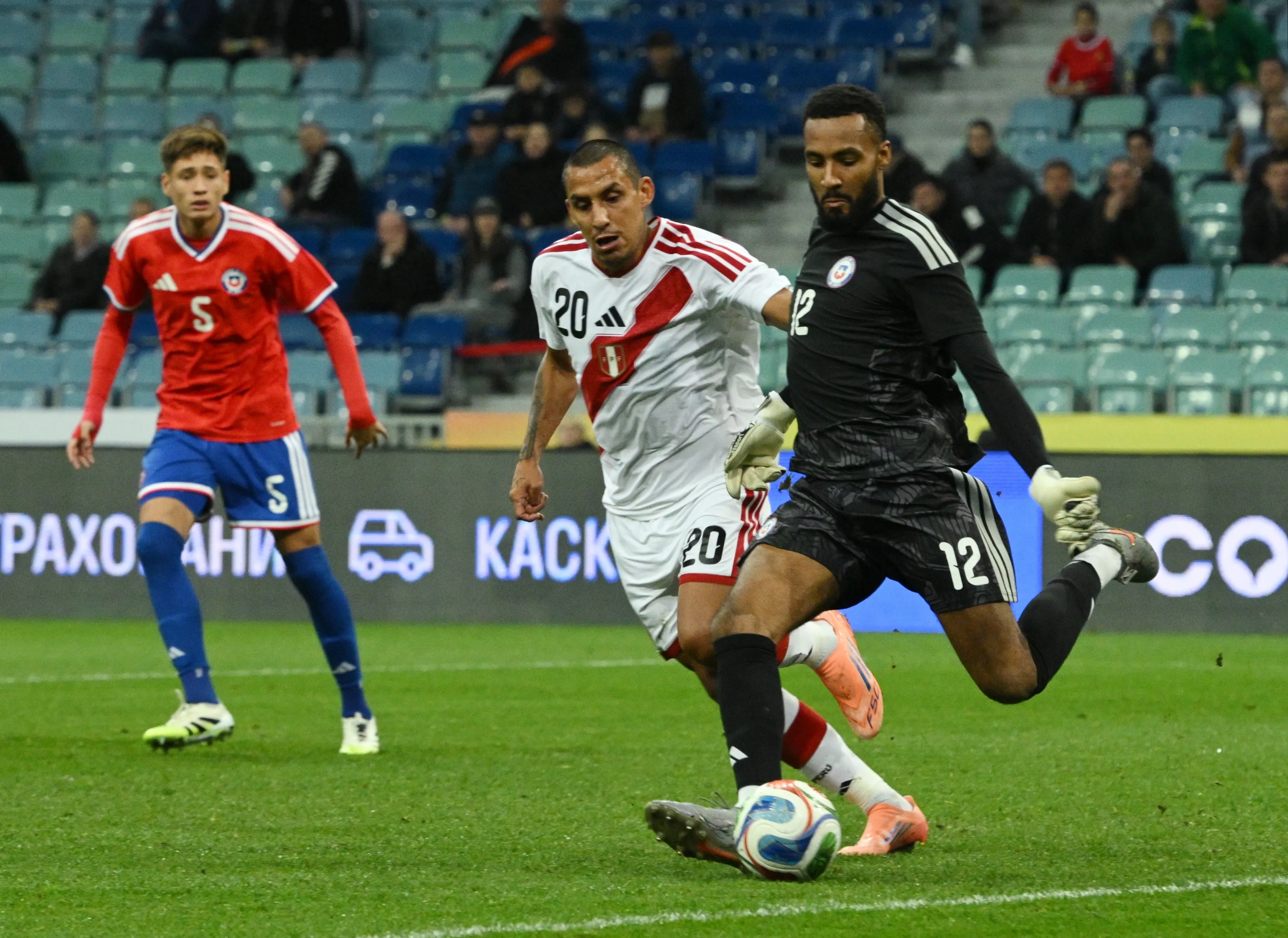 Arturo Vidal destacó la pegada de Vigouroux. (Sipa/Photosport).