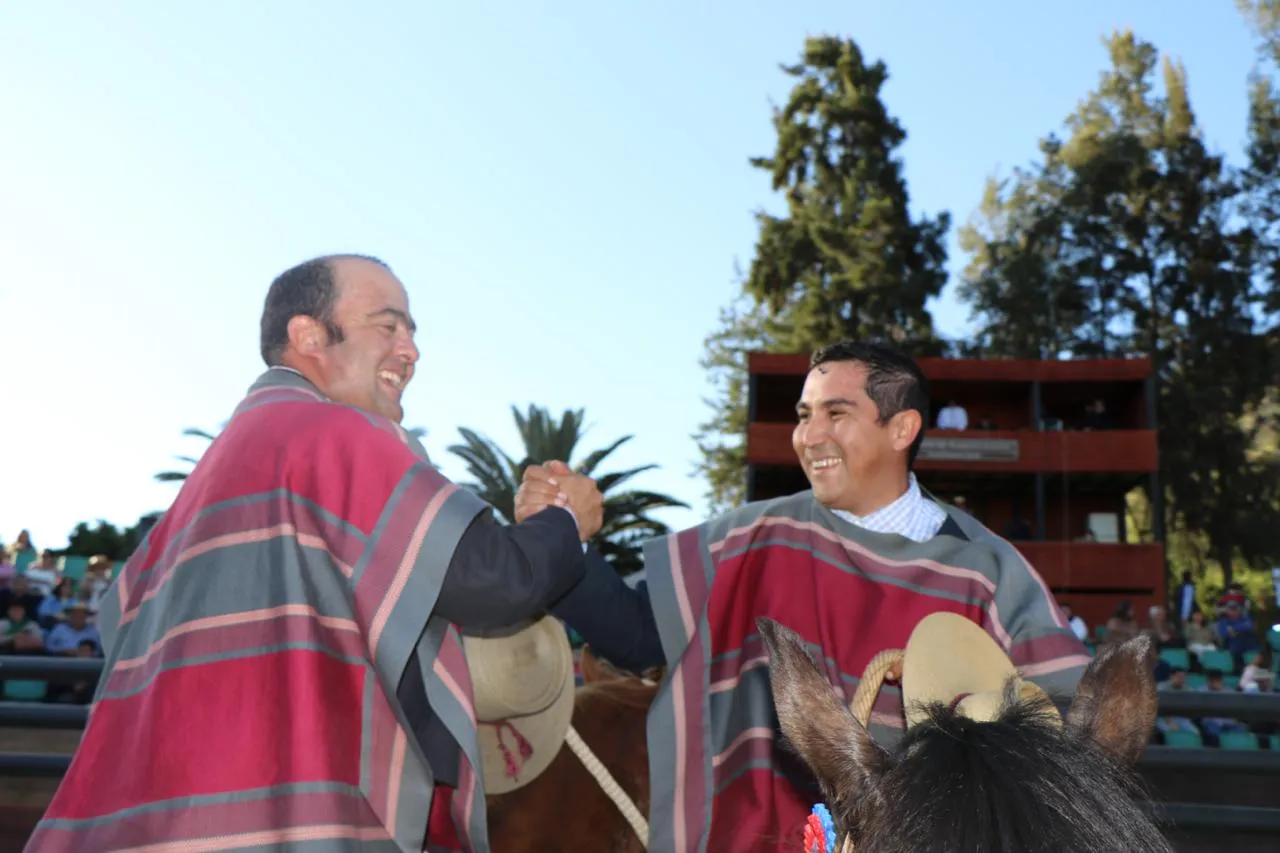 Los jinetes Gonzalo Abarca y Cristóbal Cortina brillaron este domingo.