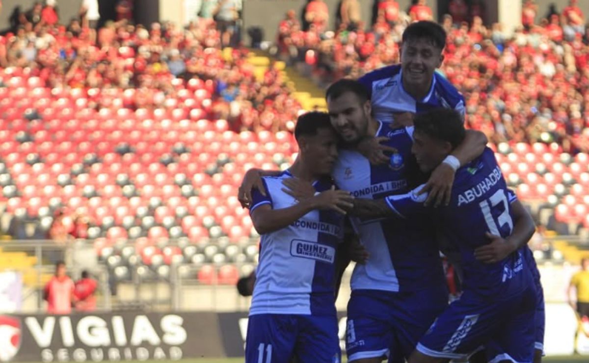Es uno de los goleadores de Deportes Antofagasta y envía alerta a U de Chile: “No somos menos por ser un equipo de la B”