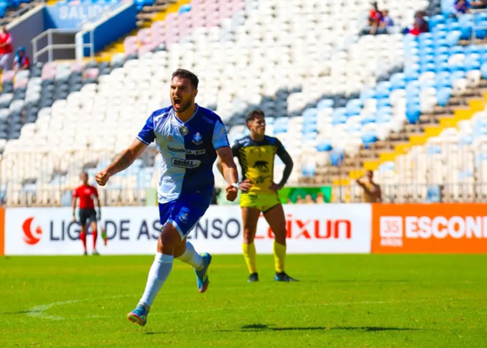 JoséPablo Monreal festeja uno de sus 10 goles en la temporada. (Captura Instagram).