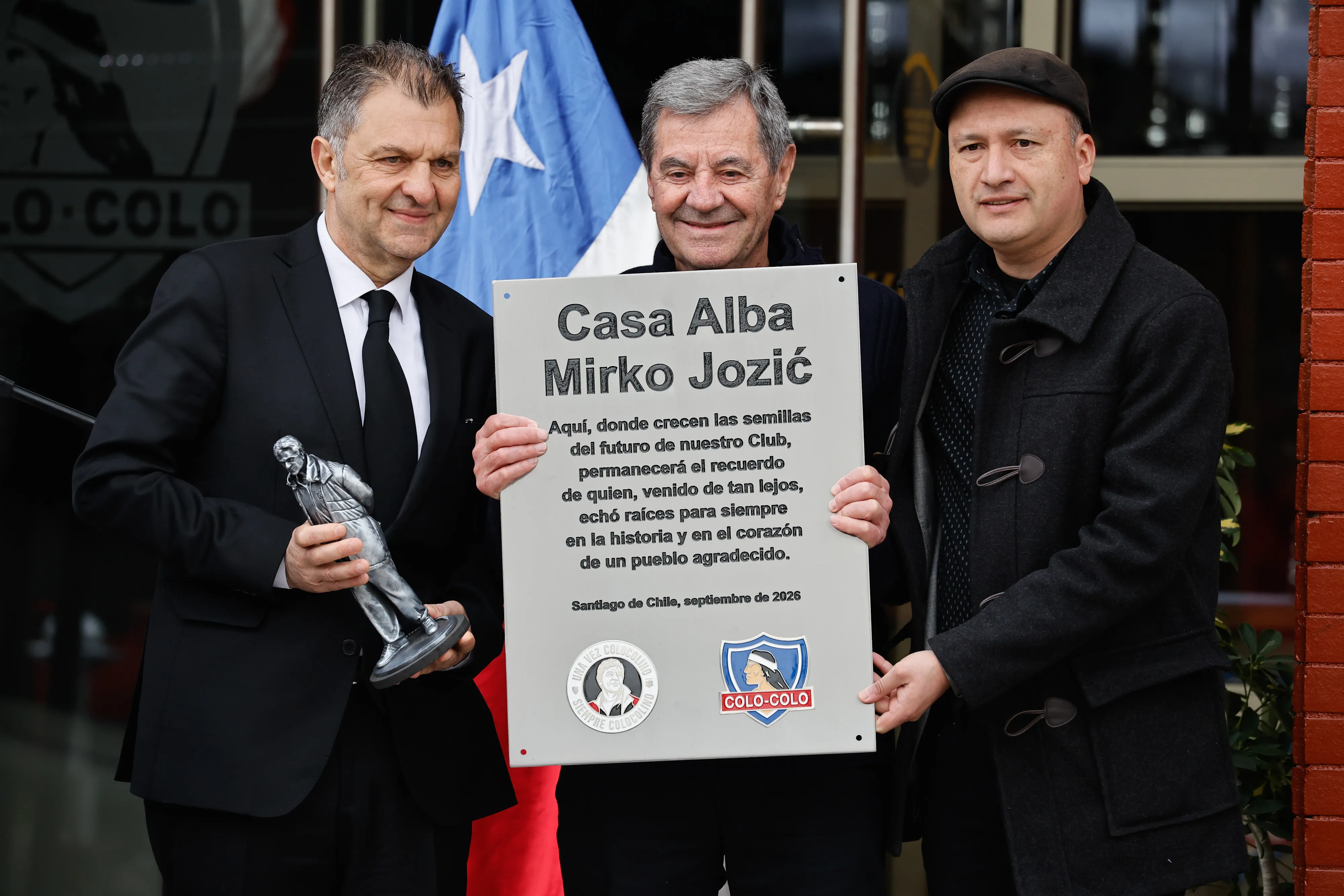Mirko Jozic recibió muchos homenajes en su reciente visita a Chile: la Casa Alba lleva su nombre. (Diego Martin/Photosport).