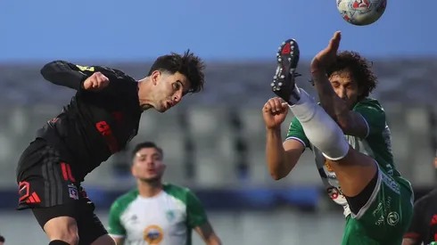 El momento del cabezazo de Pastrán que puso el triunfo de los albos en Puerto Montt.
