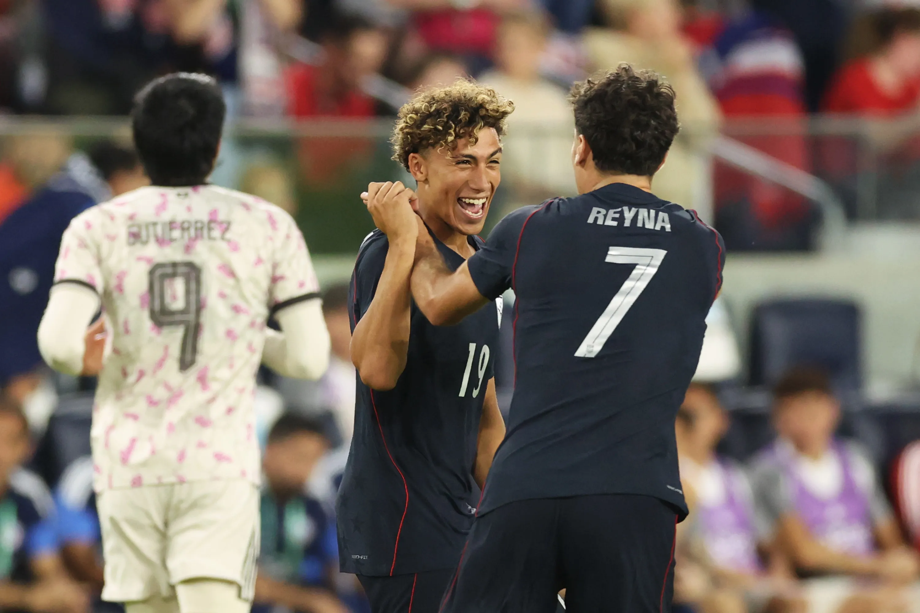 Estados Unidos lo dio vuelta al final contra la Roja. (Photo by Jamie Squire/Getty Images)