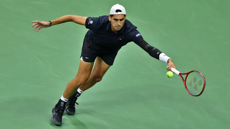Alejandro Tabilo regresa a los triunfos en ATP 500 de Tokio.