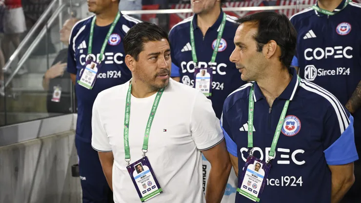 Nicolas Córdova pierde un jugador de la Roja en la gira.