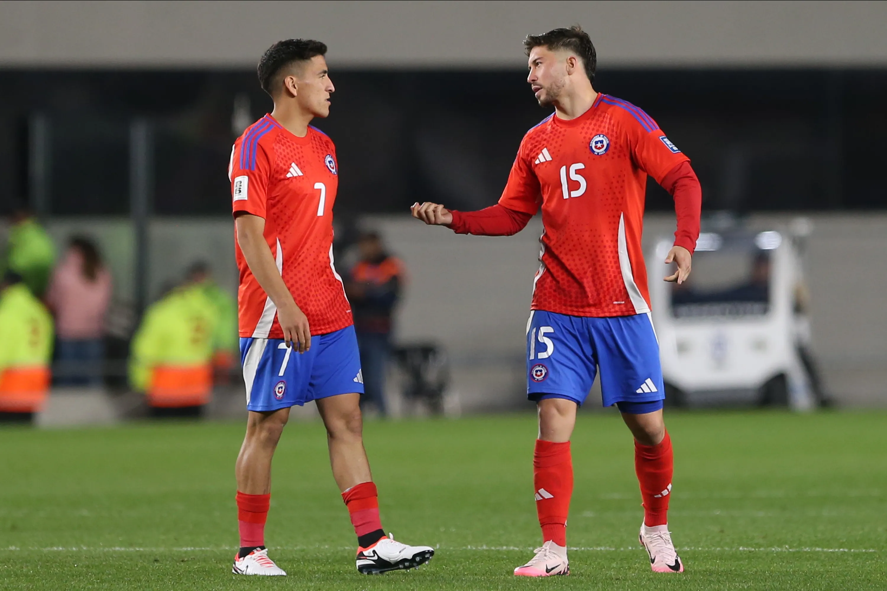 Lo de Marcelino Núñez es uno de los tantos problemas en la Roja. (Photo by Daniel Jayo/Getty Images)