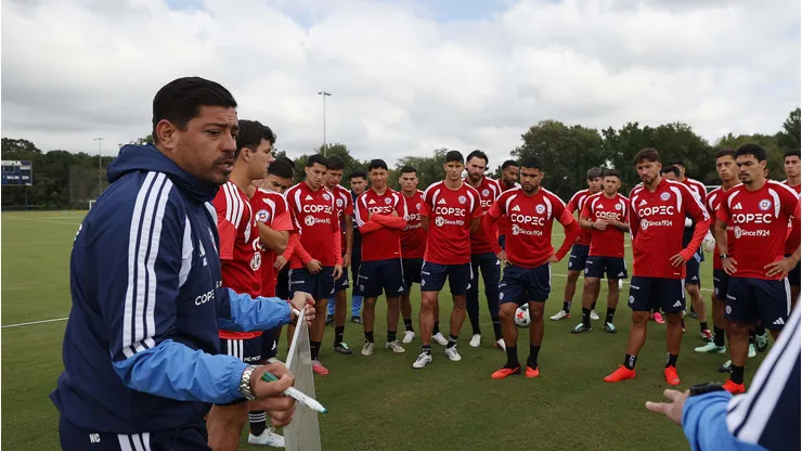 Nico Córdova junto a los seleccionados chilenos