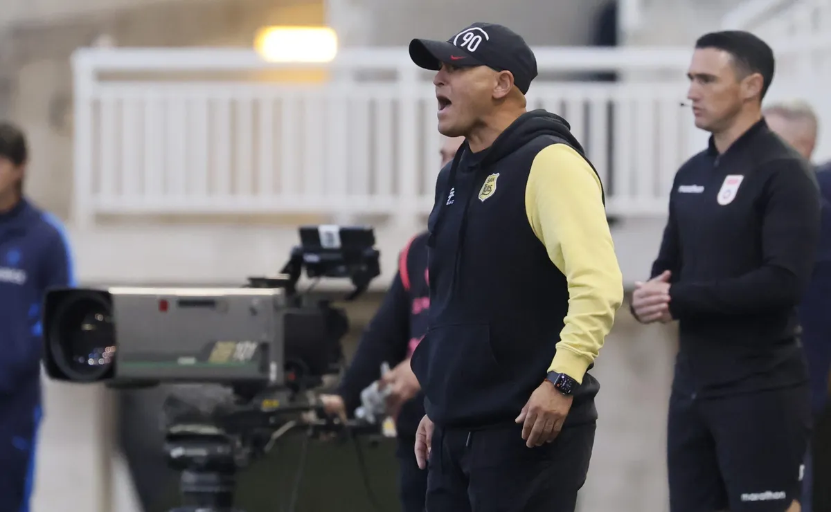 Humberto Suazo habla tras acariciar el título en San Luis