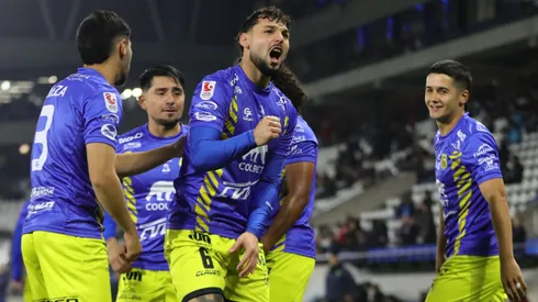 Este jugador de 22 años apareció justo a tiempo para darle el triunfo a los Canarios.