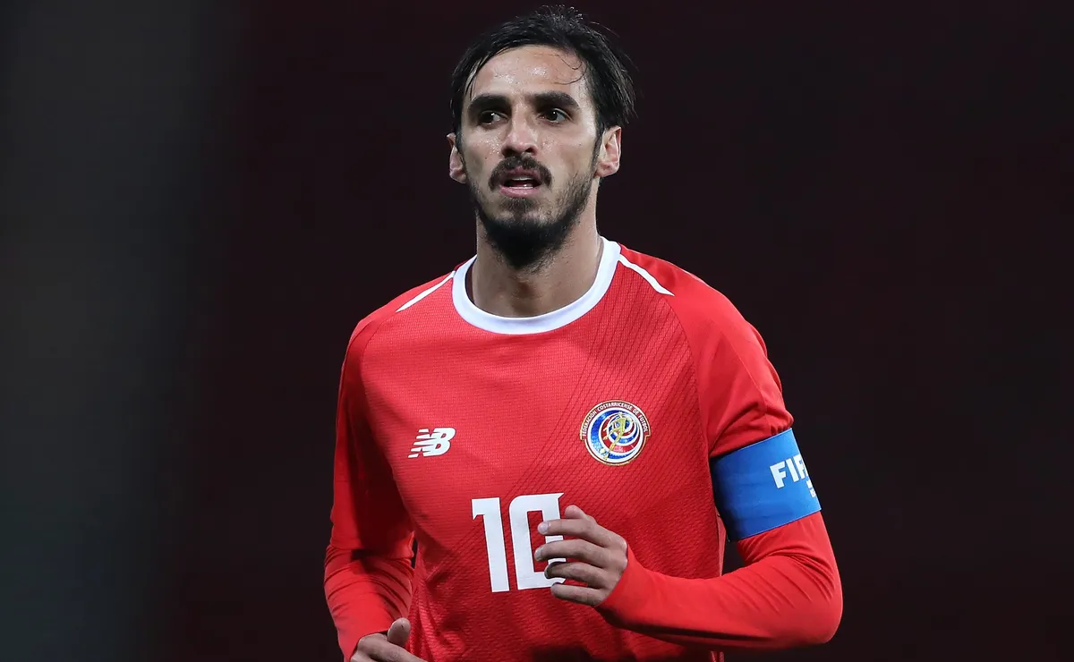 Bryan Ruiz, exjugador, DT de Costa Rica y mensaje desafiante a sus pupilos Bryan Ruiz, exjugador, DT de Costa Rica y mensaje desafiante a sus pupilos