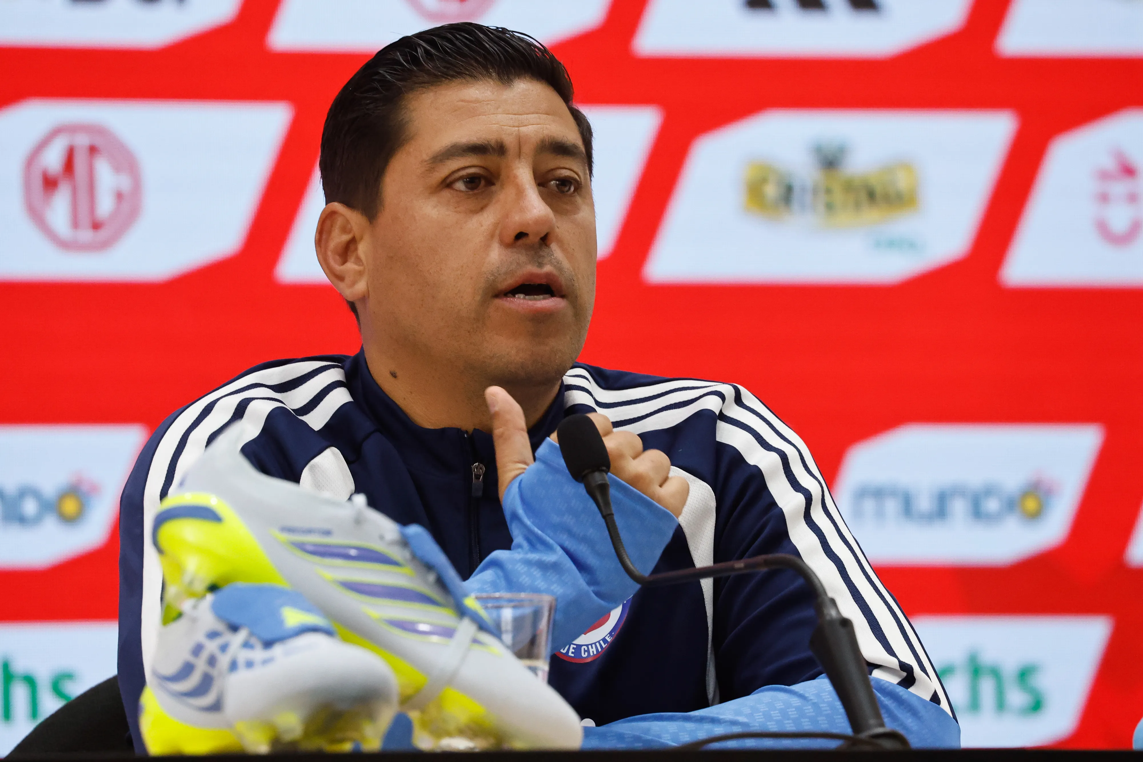 Nicolás Córdova en una conferencia de prensa. (Diego Martin/Photosport 29/05/2026).