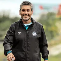 En México le realizan una estatua a un ex jugador de U. de Chile
