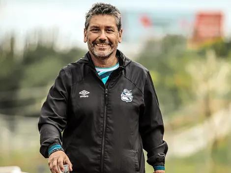 En México le realizan una estatua a un ex jugador de U. de Chile