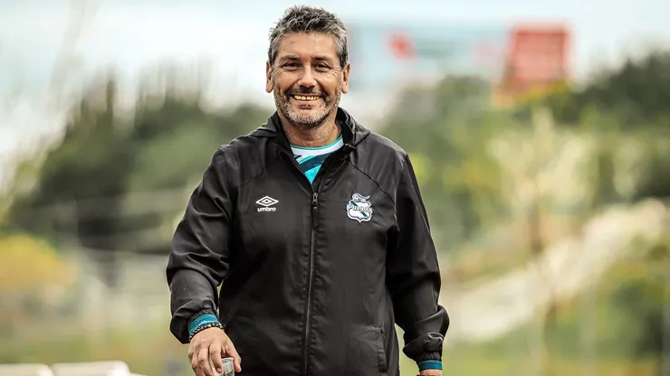 Carlos Poblete es ídolo absoluto en Puebla.